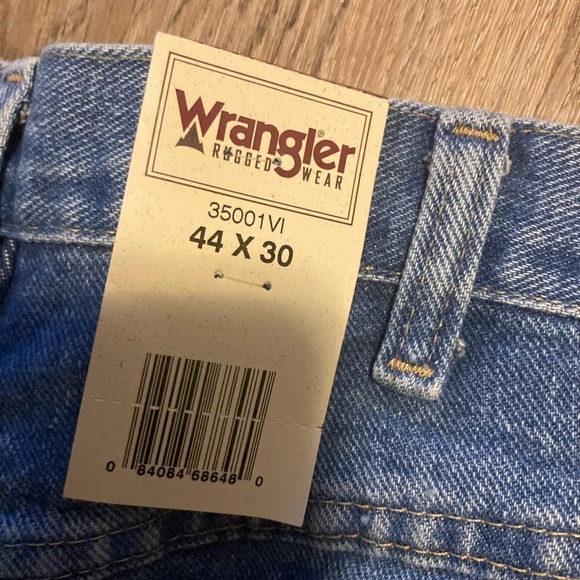 Wrangler Rugged Wear Medium Light Denim Jeans - Relaxed Fit 44W (43) x 30 L - Picture 10 of 10